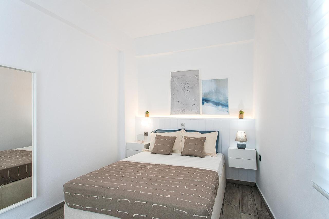 Capolavoro, Boutique Apartment With Unique Rooftop Città di Skiathos Esterno foto