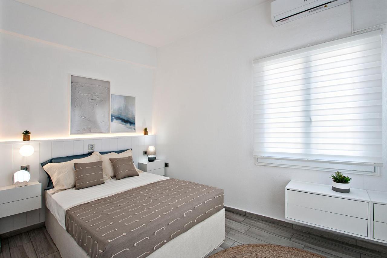 Capolavoro, Boutique Apartment With Unique Rooftop Città di Skiathos Esterno foto